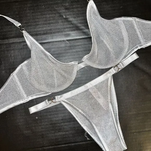 NWT Victoria's Secret unlined 32D BRA SET XS defect itsy panty SILVER gray Chain - Picture 4 of 8